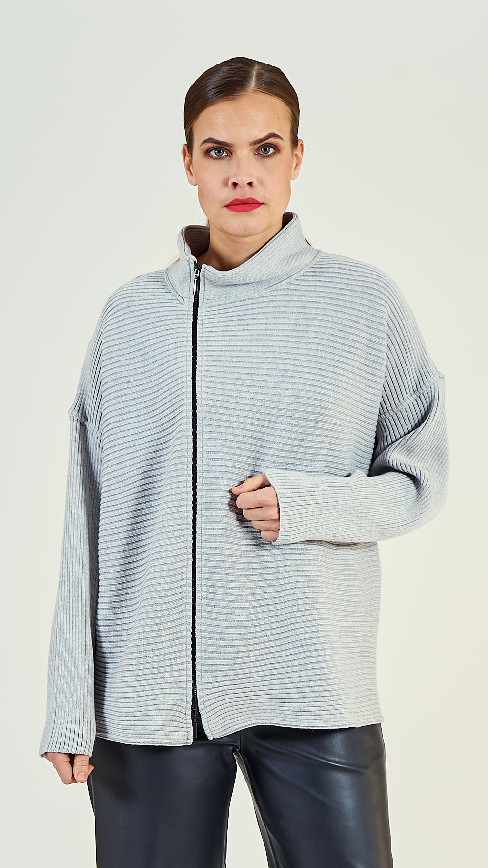 30/02 Wolljacke oversize kurz