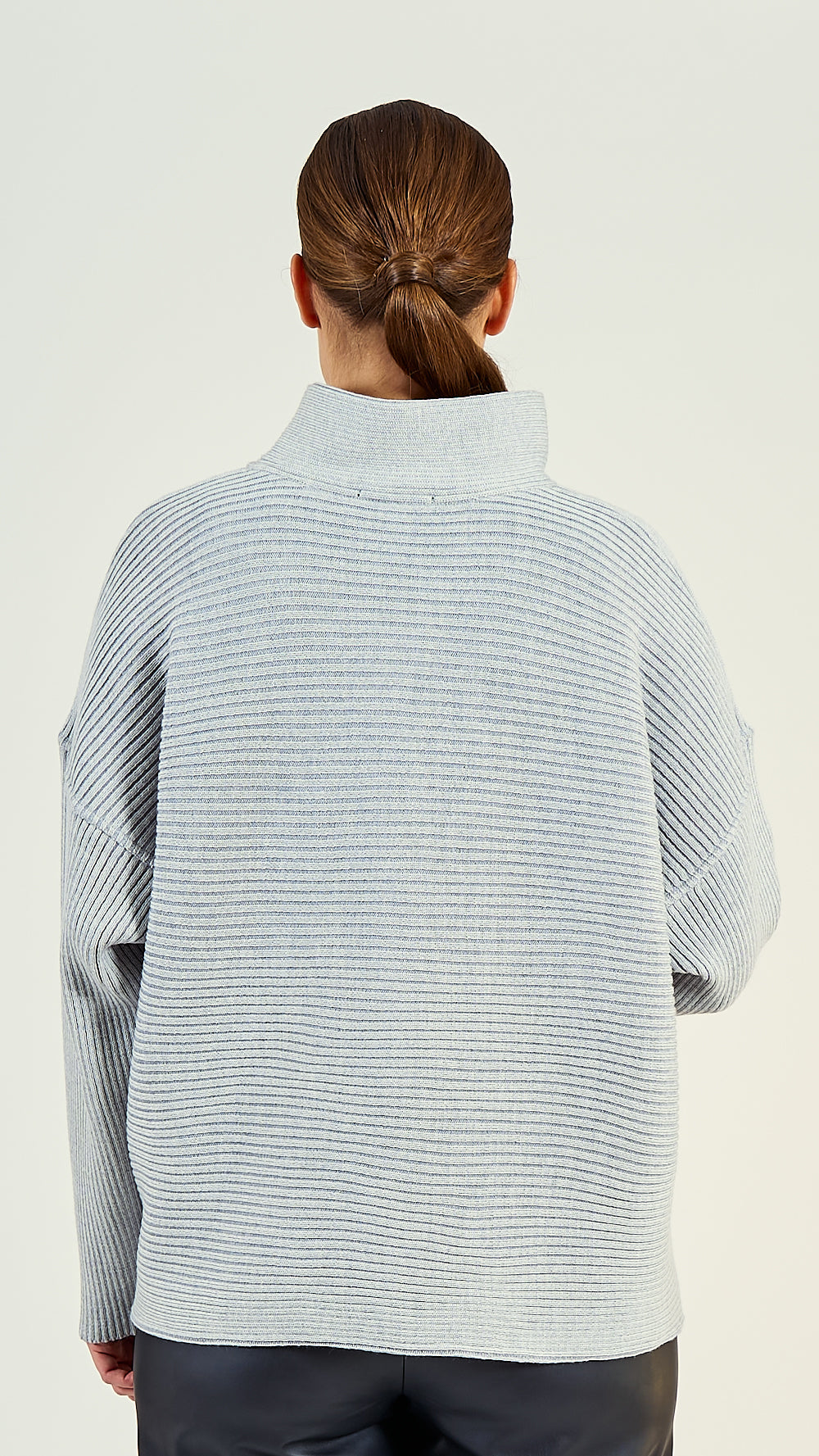 30/02 Wolljacke oversize kurz