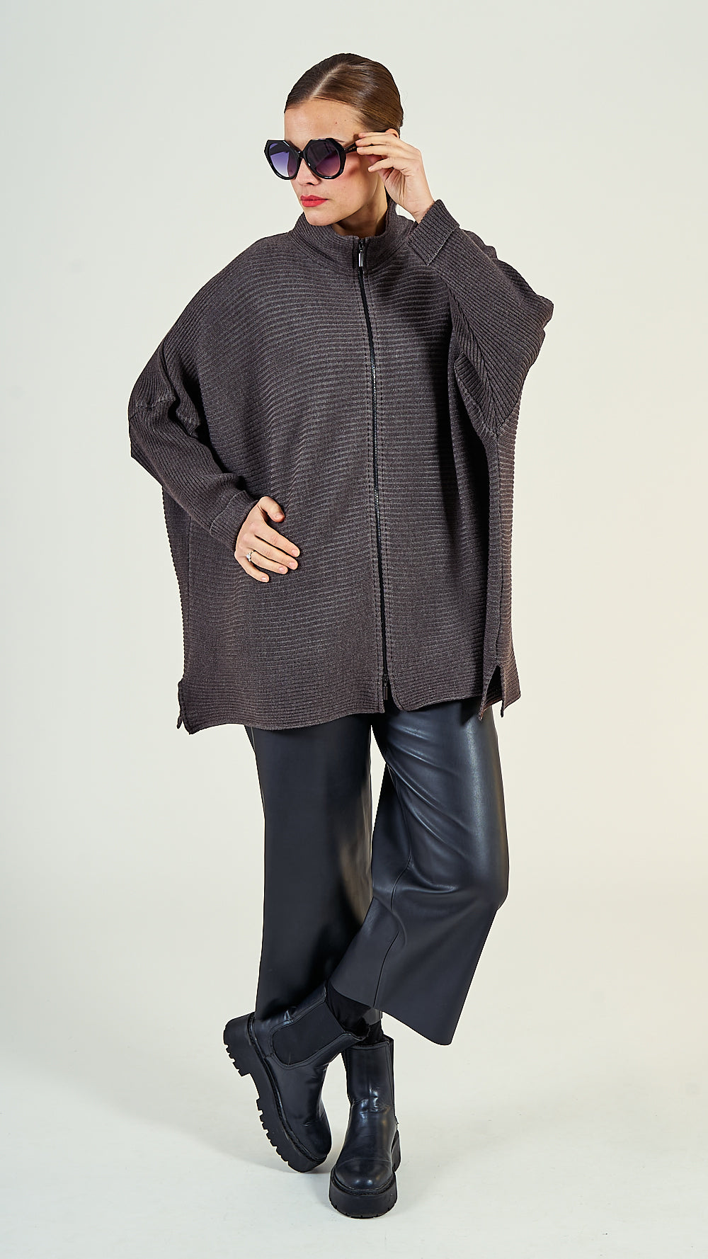 38/07 Wolljacke oversize lang
