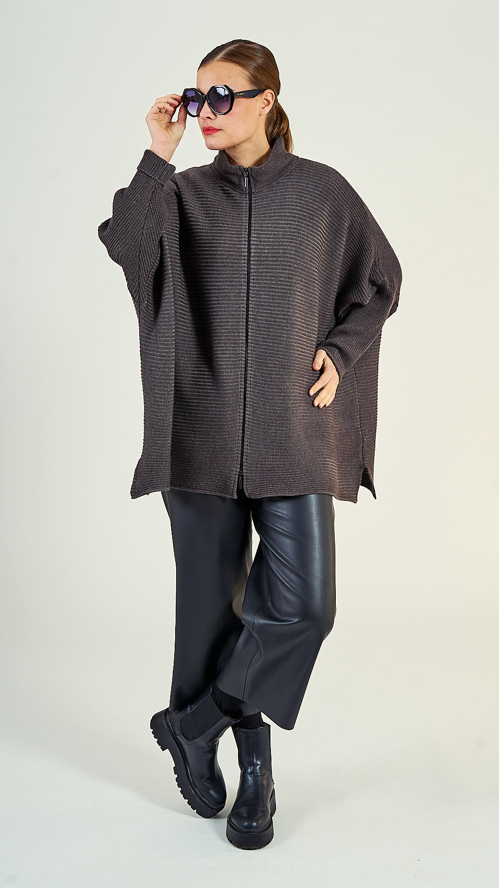 38/07 Wolljacke oversize lang
