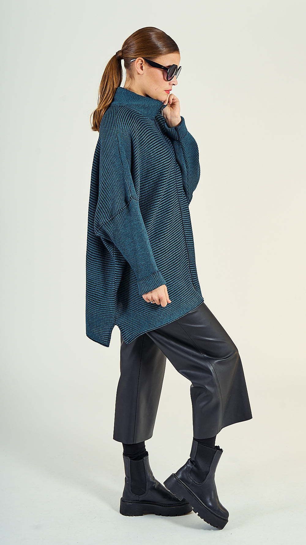 38/07 Wolljacke oversize lang