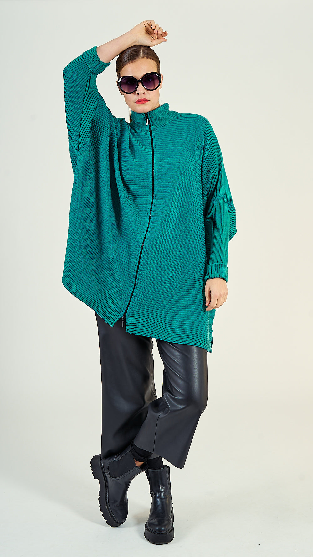 38/07 Wolljacke oversize lang