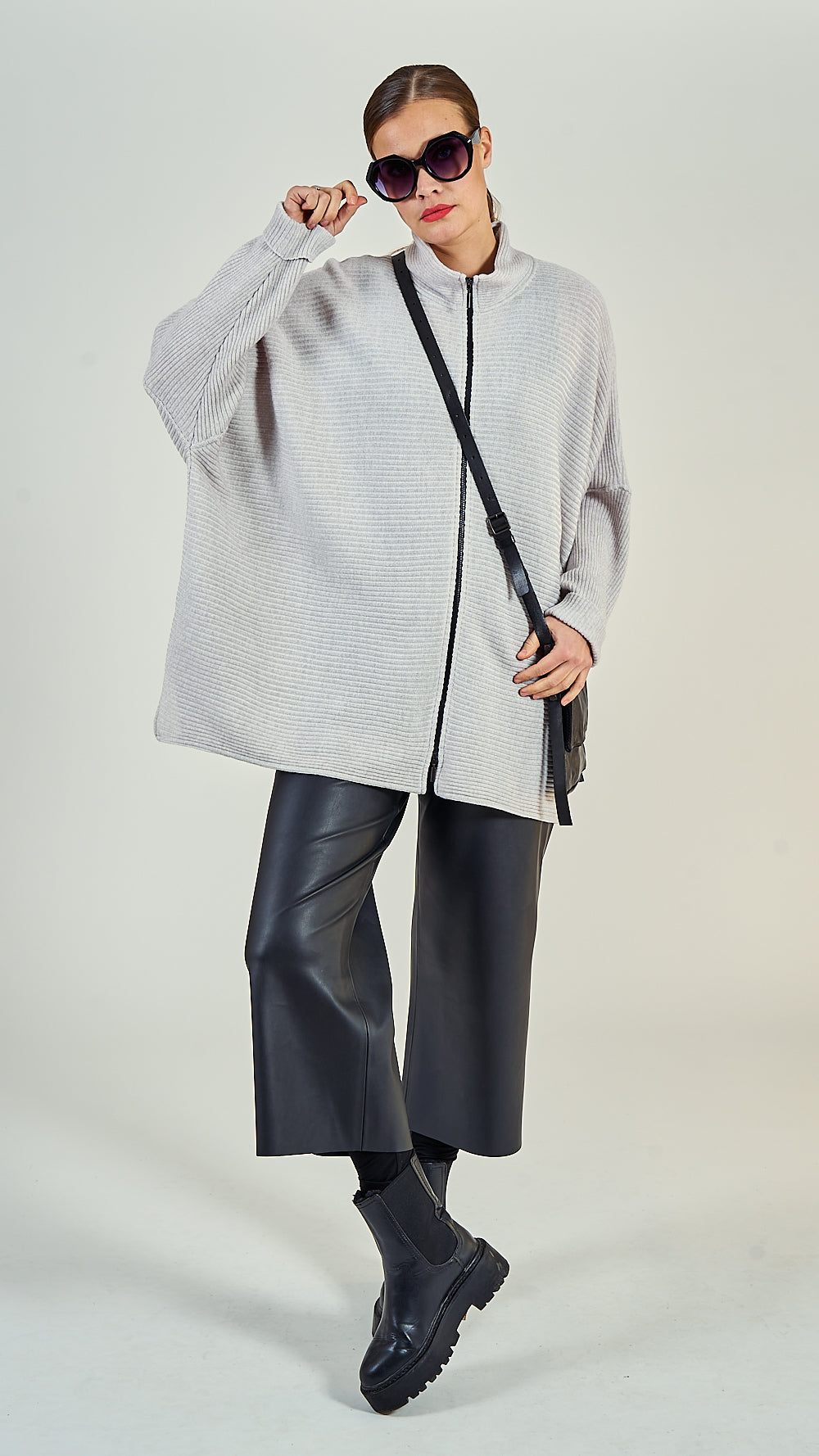 38/07 Wolljacke oversize lang